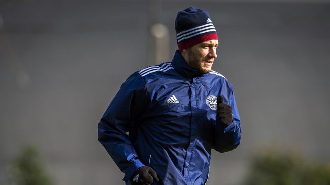 Arsene Wenger Terkejut dengan Pilihan Nicklas Bendtner 