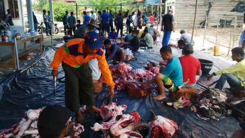 Potong 11 Ekor Hewan Kurban, Warga Sungai Pinang Bergotong Royong Sambut Idul Adha 