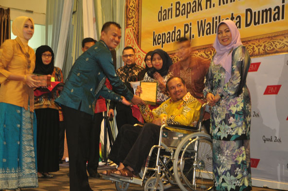 Haru Memang, Khairul & Agus Tetap Tebarkan Senyum 