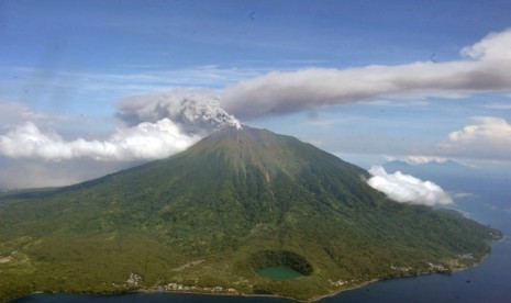 Pengungsi Erupsi Gunung Gamalama Capai 1.498 Jiwa 