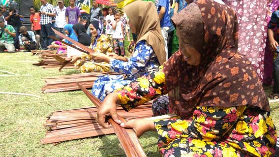 Pesta Sungai Bokor Meriah