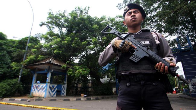 Polisi Geledah Rumah Penyerang Polisi Tangerang 