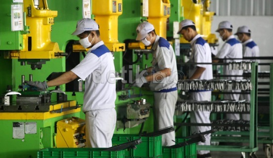 Lagi Cari Kerja? 16 Pabrik Baru Ini Siap Tampung 121.000 Pekerja 