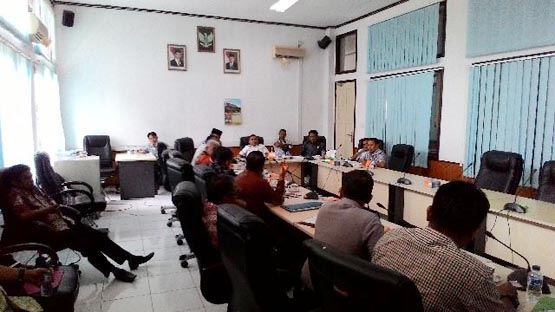 Mediasi Dua Serikat Pekerja PKS PT GSL di DPRD Kuansing Tanpa Solusi