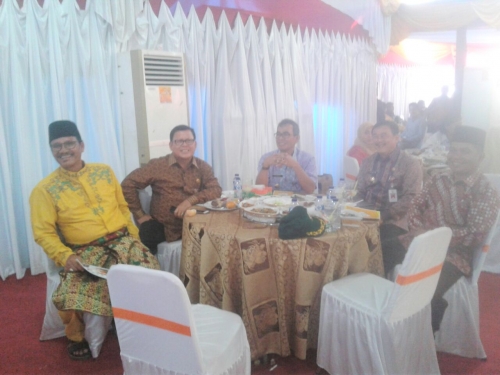 Ketika Sukarmis, Mursini, Halim dan Muharman Tertawa Bersama