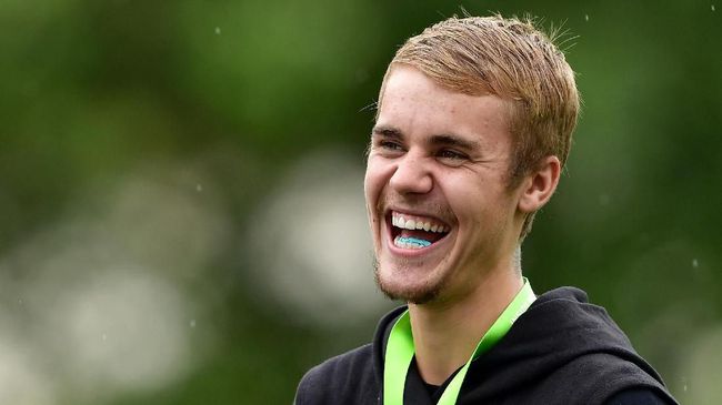 Justin Bieber Mundur usai Tantang Tom Cruise Adu Kelahi