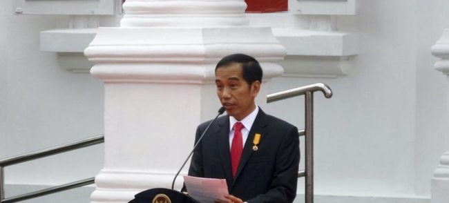 Dana Mengendap di Bank Rp214 T, Jokowi Desak Pemda Belanja 