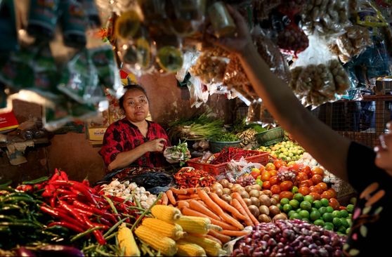 Jelang Ramadan, Jokowi Perintahkan Para Menteri Jaga Harga