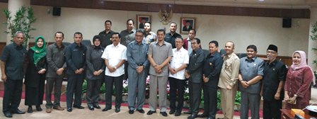 Dikunjungi Peserta Sespimti, Wakil Rakyat di DPRD Riau Beberkan Persoalan Karlahut