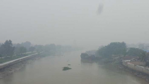 Pekanbaru Mengerikan, Matahari Hilang dan Jarak Pandang Hanya 100 Meter 