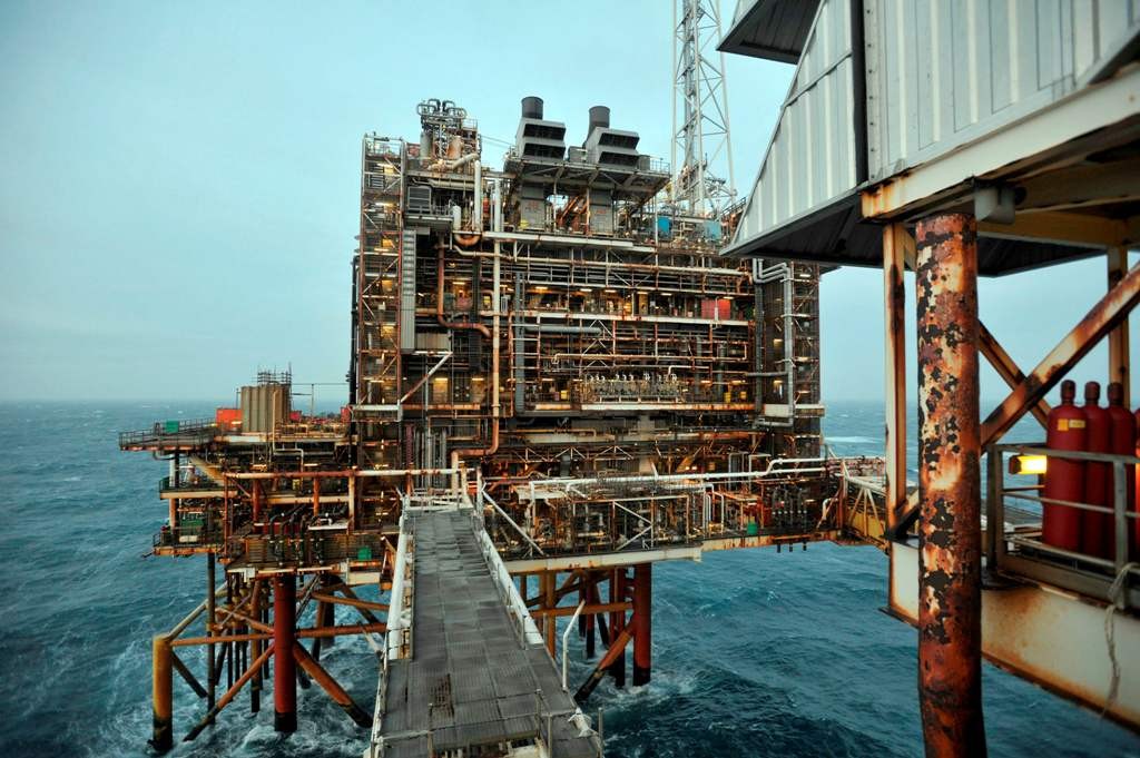Harga Minyak Terdongkrak Ketegangan Dagang AS-Tiongkok 