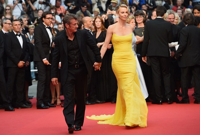 Batalkan Pertunangan, Sean Penn dan Charlize Theron Kini Musuhan 
