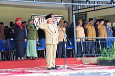 Bupati Kampar Pimpin Upacara Hari Pahlawan 2015 