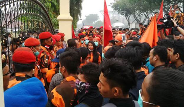 Massa PP Minta Perusahaan Pembakar Lahan Ditindak Tegas