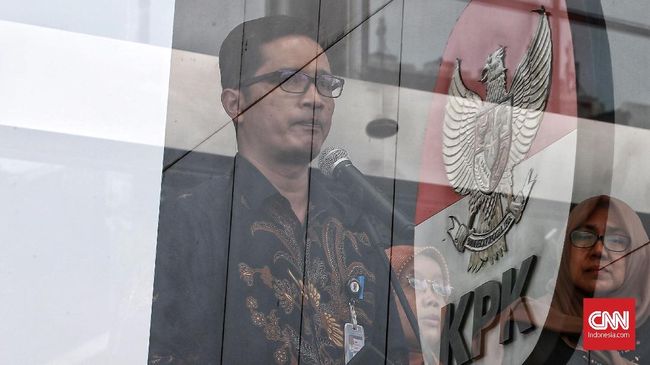KPK Periksa Ketua Petani Tebu Terkait Suap Distribusi Gula