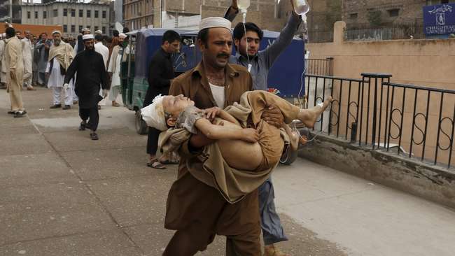 Korban Tewas Gempa Afghanistan dan Pakistan Capai 300 Jiwa 