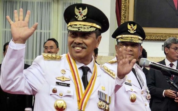 Usai Dilantik, Gubernur Riau Dititipi Jokowi Atasi Karhutla 