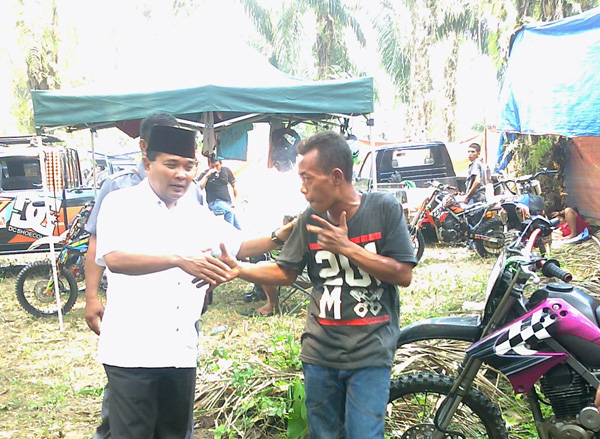 Pasangan Suhartono-Syahrul Siap Dukung Motor Cross Siak