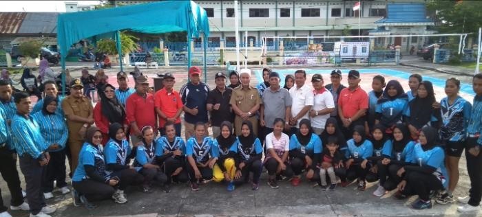 Wabup Meranti Buka Turnamen Voly Putri Sempena HUT Meranti