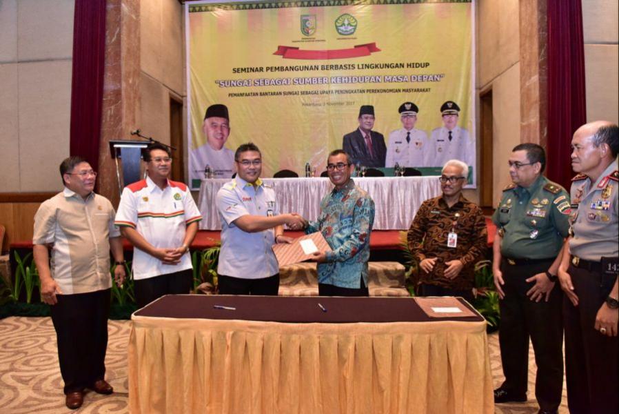 Pemkab Kuansing Teken MoU Non Tunai Dengan Bank Riau Kepri 
