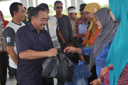 Bupati Herliyan Minta Ketua RT dan RW Serius Layani Masyarakat 