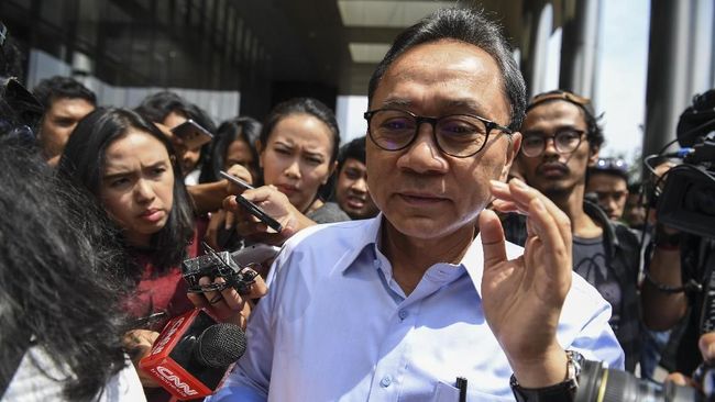 Ketua PAN Bersyukur Jokowi Tak Jadikan Mahfud Cawapres 