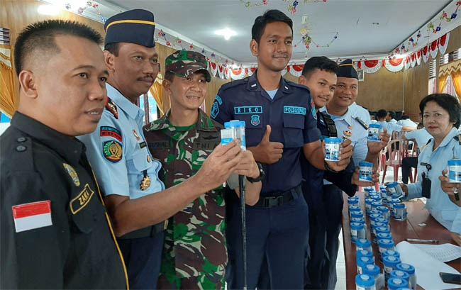 Pegawai Lapas Kelas IIA Tembilahan Dites Urine