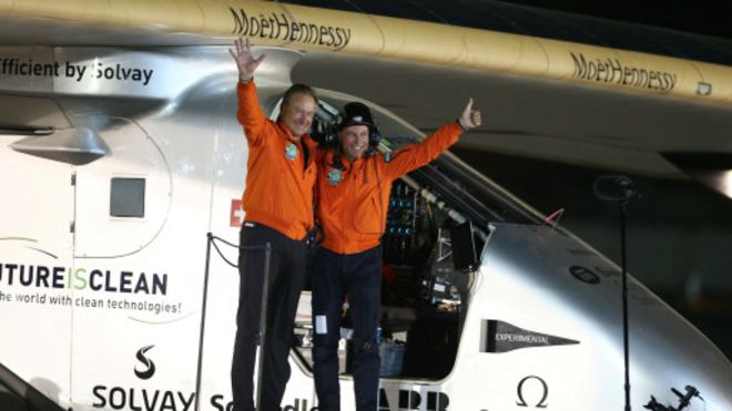 Pesawat Tenaga Surya Solar Impulse Berhasil Keliling Dunia