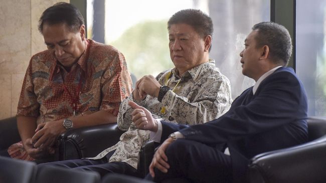 Telisik Suap Raperda, KPK Periksa Aguan