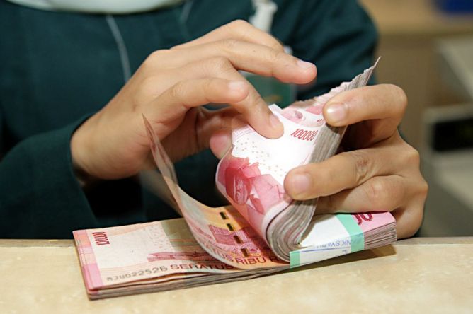 Rupiah Parkir di Level Rp13.131/USD 