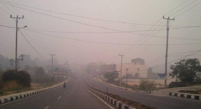 Kabut Asap Makin Mengkhawatirkan, Jarak Pandang di Kuansing di Kuansing 150 Meter