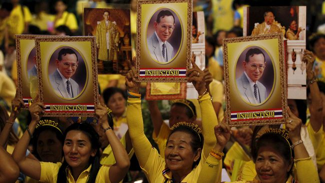 Penghinaan Terhadap Monarki Thailand Marak Usai Raja Wafat 