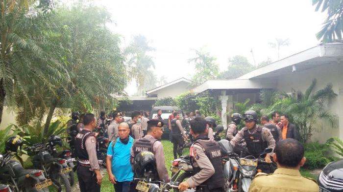Pasangan Suami Istri 