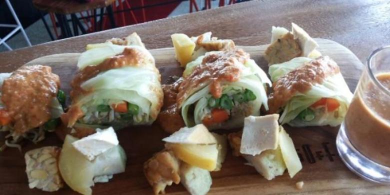 Unik, Gado-gado Ini Disajikan ala Sushi