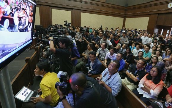 Pengunjung Sidang Vonis Jessica Membeludak 
