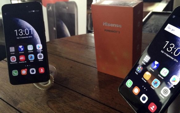 Genjot VoLTE, Smartfren Bundling Hisense PureShot Plus 2