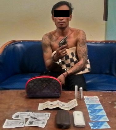 Polsek Mandau Ringkus Maling Berpistol Palsu