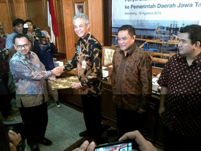 Menteri ESDM Serahkan Jatah Saham 10% Blok Migas ke Jateng dan Jabar 