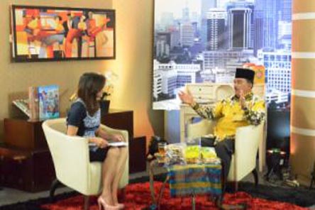 Bupati Kampar Paparkan Program Pembangunan Daerah di Televisi Nasional