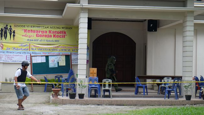Polisi Belum Pastikan Tas Penyerang Gereja Medan Berisi Bom