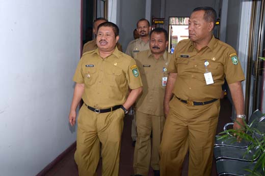 Bupati Bengkalis Sidak Sejumlah Kantor Layanan Masyarakat