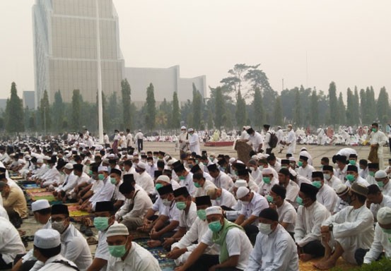 Pilih ke Thailand Ketimbang Ikut Salat Istiska, Gubri Syamsuar Dinilai Kurang Bijaksana 