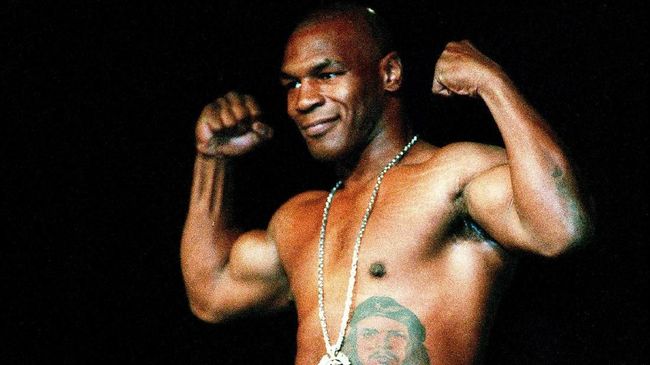 Kisah Petinju yang Bertarung 96 Ronde Lawan Tyson
