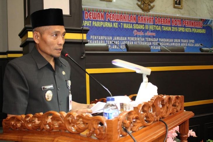 Wawako Bacakan Jawaban LKPJ Akhir Jabatan Pekanbaru 