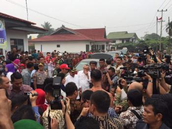 Jokowi Tinjau Puskesmas Kuok 