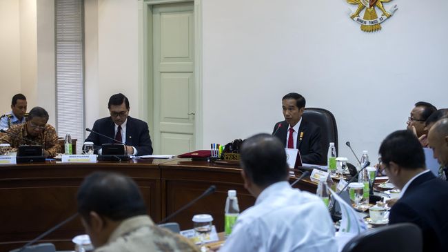 Laju Ekonomi Tak Sesuai Harapan, Jokowi Tegur Banyak Menteri 