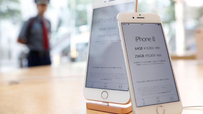 11 Hari Bertenda untuk Jadi Pemilik iPhone 8 Pertama Dunia