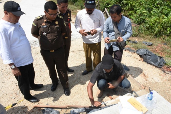 TP4D Kejari Tinjau 3 Proyek Peningkatan Jalan di Kecamatan Siak Kecil