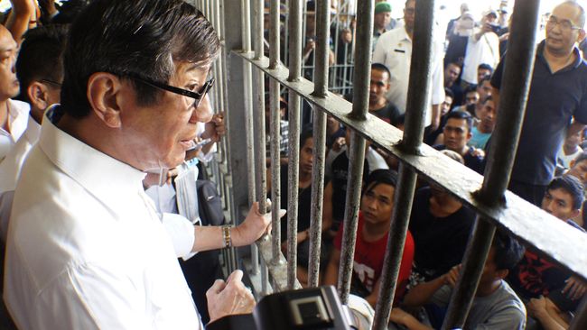 Penjara Penuh Sesak, Ratusan Kepala Lapas Mengadu ke Yasonna 