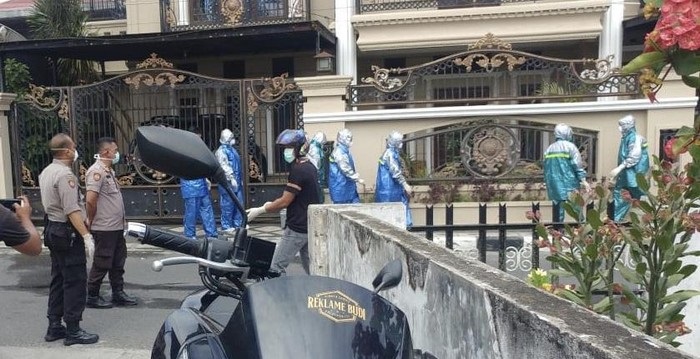 Pasien Punya Gejala Corona Dievakuasi ke RSAM Bukittinggi